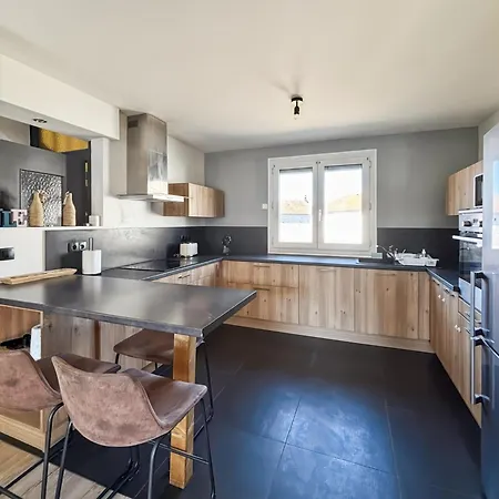 Maison Familiale Avec Jardin & Balneo בית נופש Jussac
